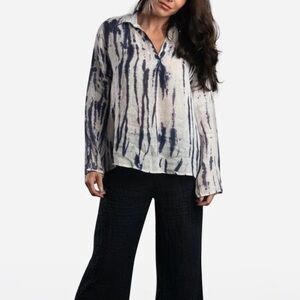 Luna Luz 100% Linen Blouse.  Size XL.